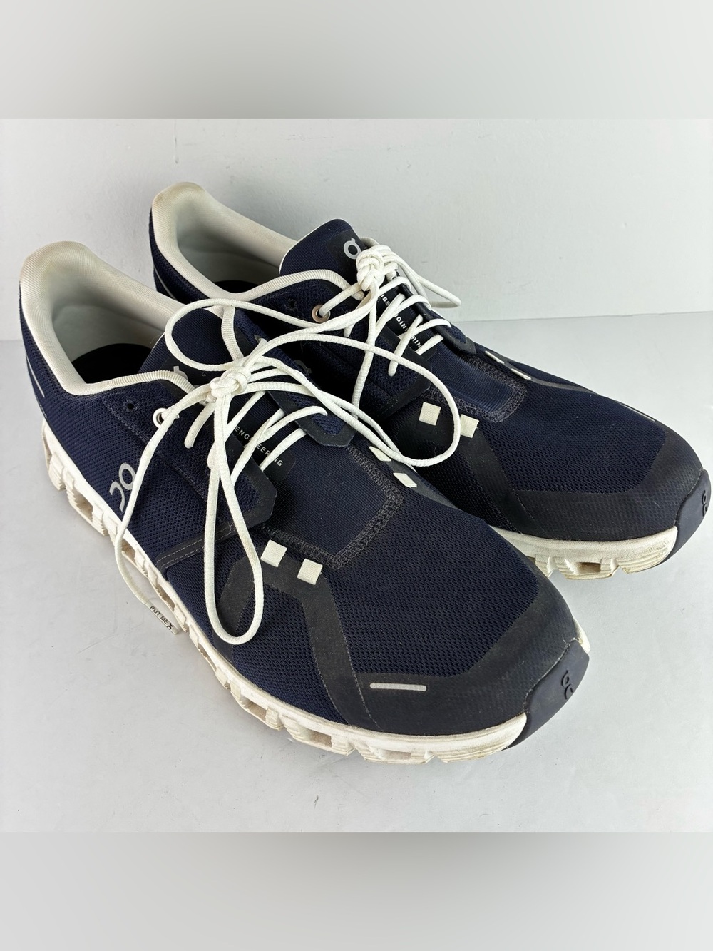 On Cloud “Cloud 6” Sneakers